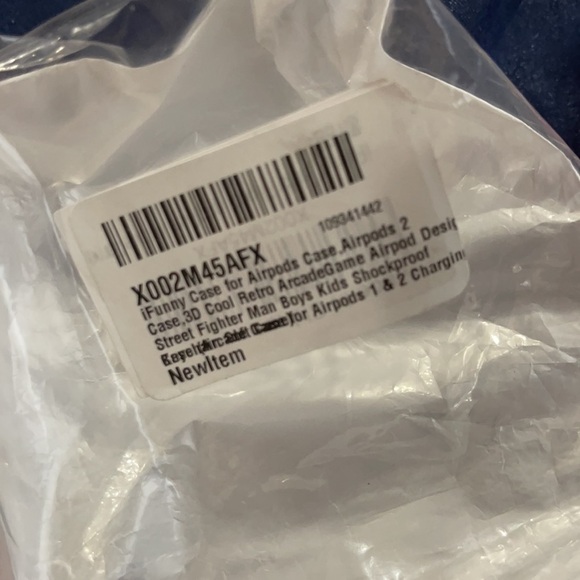 NEW Street Fighter arcade game AirPod case - Picture 4 of 4